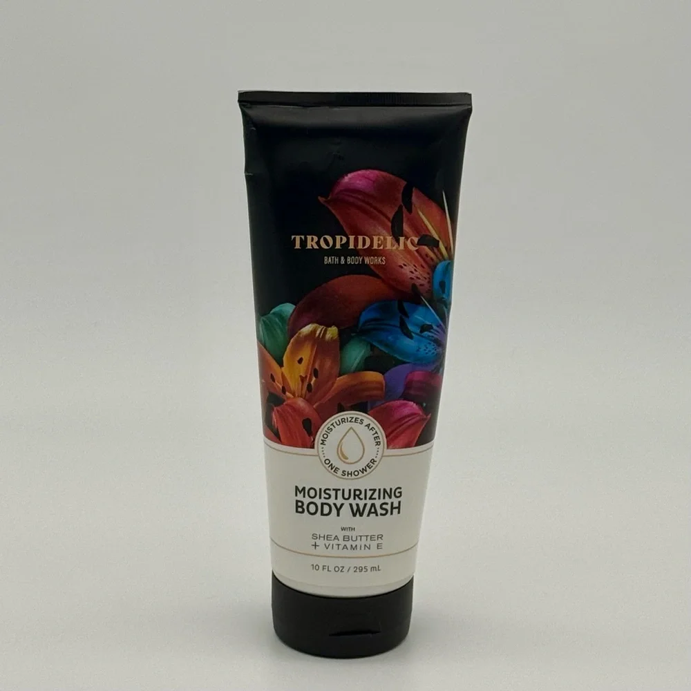 Bath & Body Works Tropidelic Moisturizing Body Wash NWT